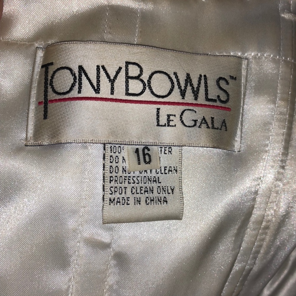 Tony Bowls Prom dress - Picture 5 of 5